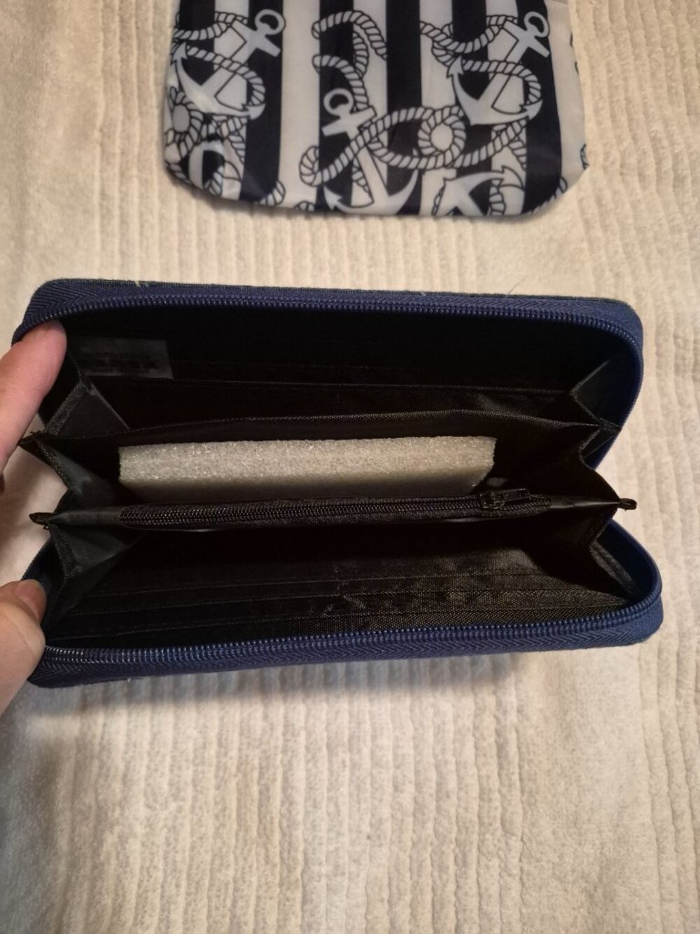 3 Nautical Travel Items, Bags, Wallet - Picture 9 of 10